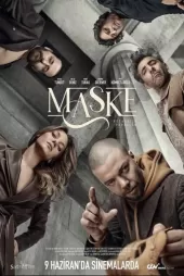 Maske Nezaketle Tebessüm